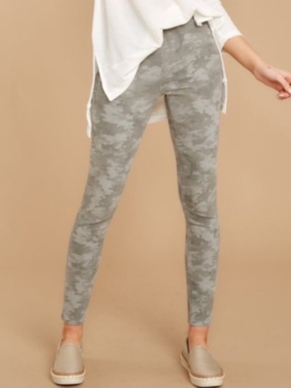 NEW Spanx Ankle Jean-ish Leggings Stone Wash Camo Medium M NWT Denim Jeans Pants